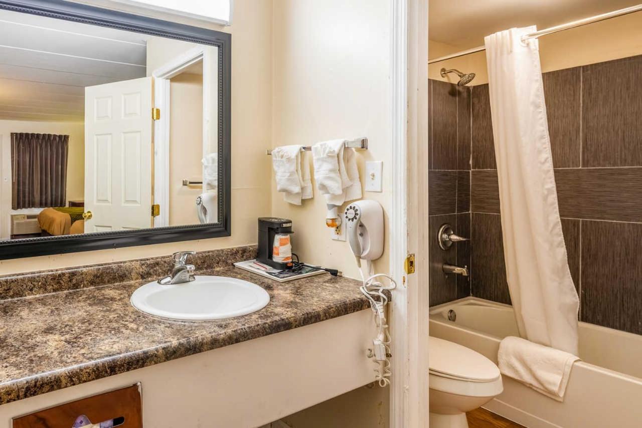 Econo Lodge Franklin Kültér fotó
