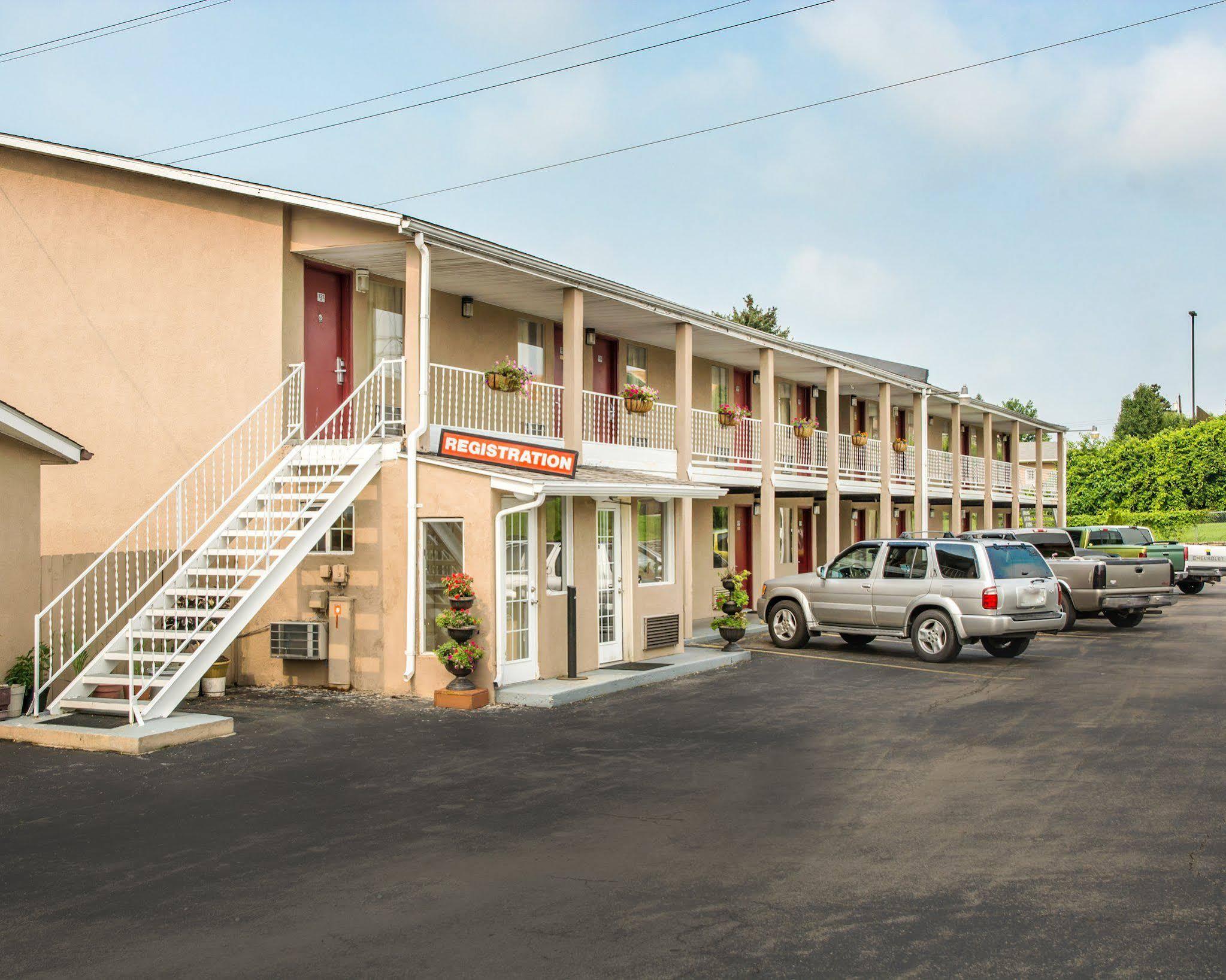 Econo Lodge Franklin Kültér fotó