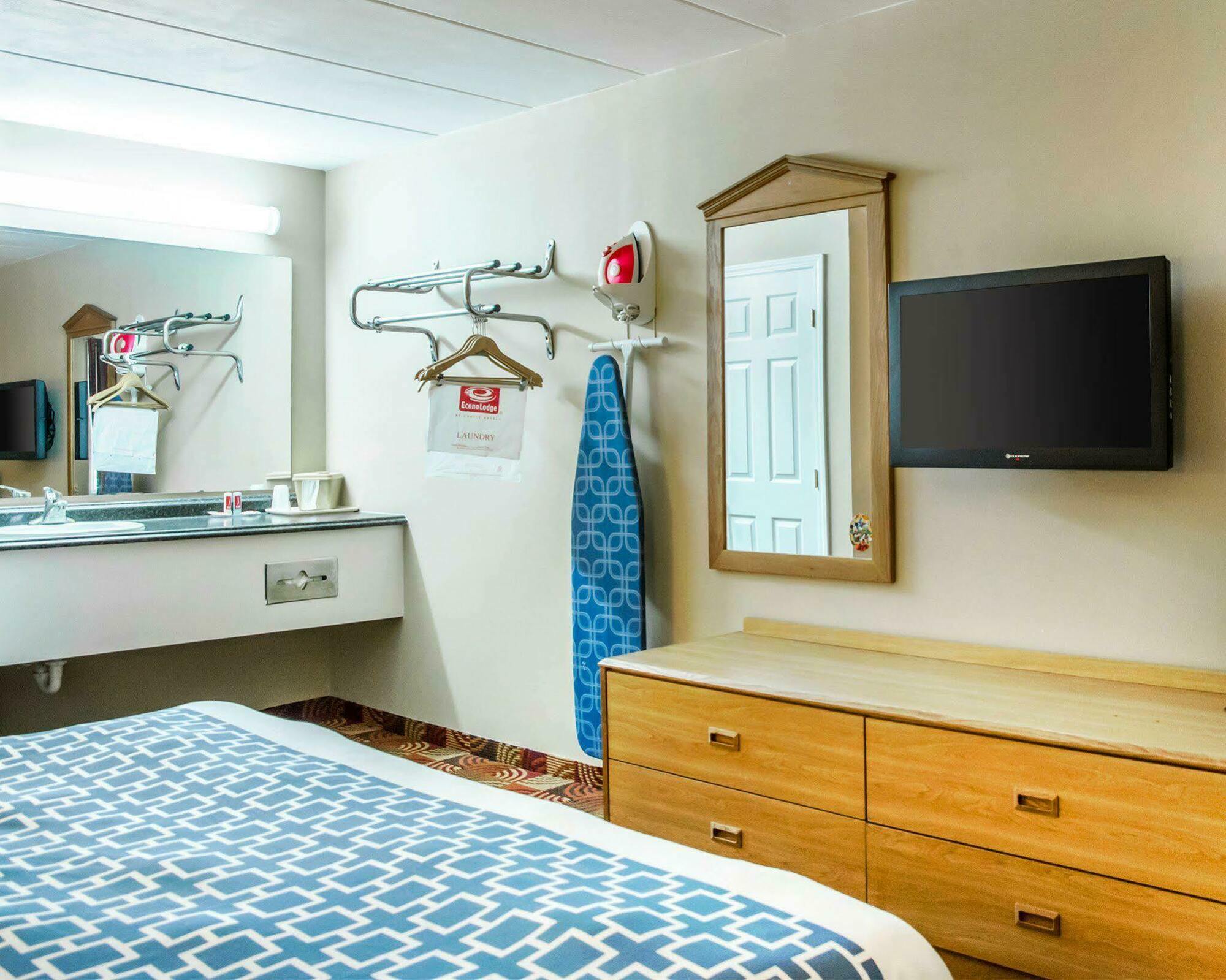 Econo Lodge Franklin Kültér fotó